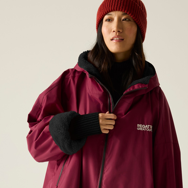 Regatta Unisex Adult Waterproof Fleece Lined Changing Robe - Dark Maroon