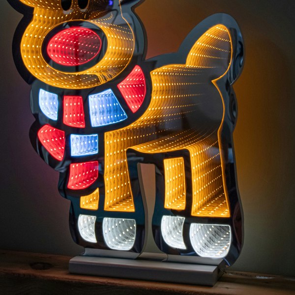 Samuel Alexander 60cm Light up Christmas Reindeer Infinity Decoration with LEDs