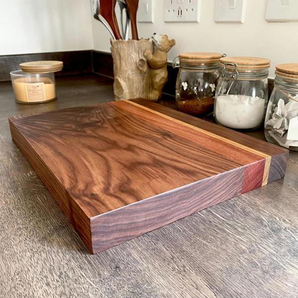 Giraffes & Craftz Handmade Black Walnut Chopping Board: Sapele & Oak Inlays