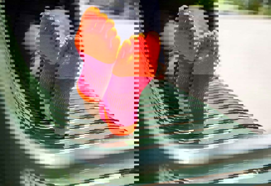 Injinji Women's Lightweight No-Show Toe Socks (INJ-WNS)