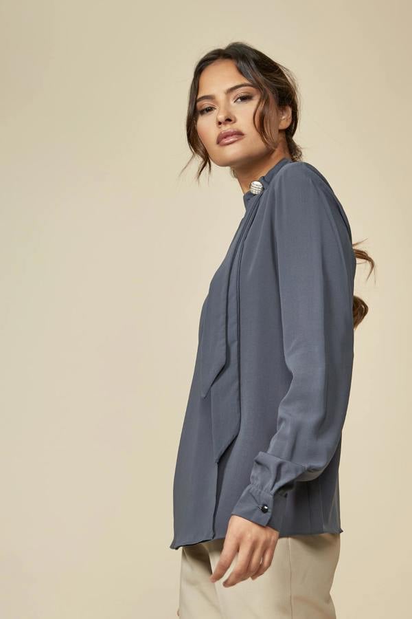Hoxton Gal Oversized High Neck Top with Brooch Details in Bottle Green