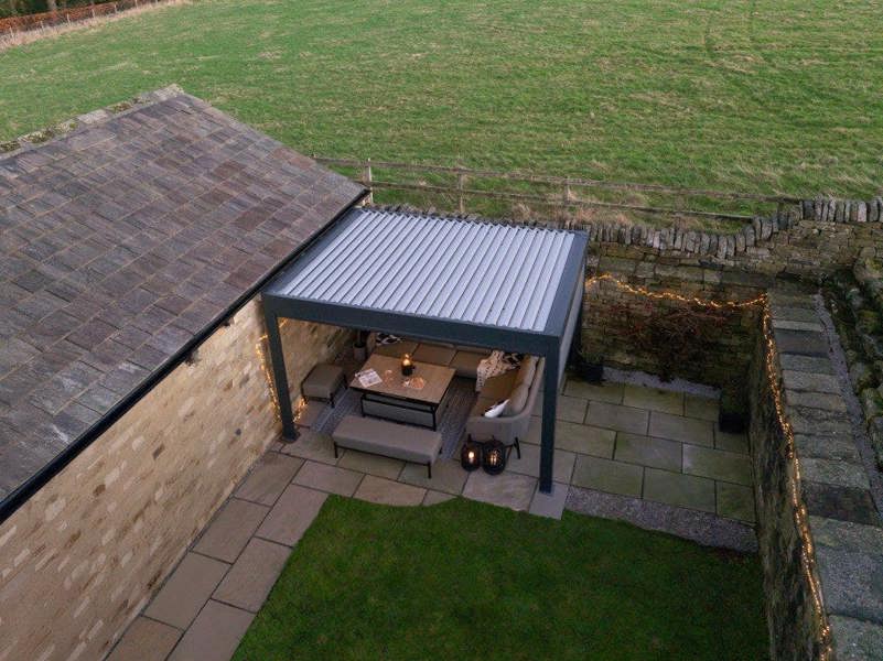 Ocean Designs Aviero 3m x 4m Retractable Free Standing Pergola