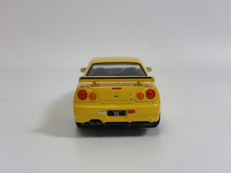 Tayumo Nissan GT R34 V Spec II RHD Yellow 1:36 Scale 36115217