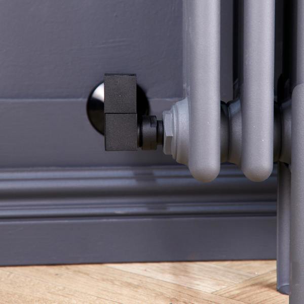 Flode Corner Square Manual Radiator Valve Pack | 15mm x 1/2″ | Matt Black