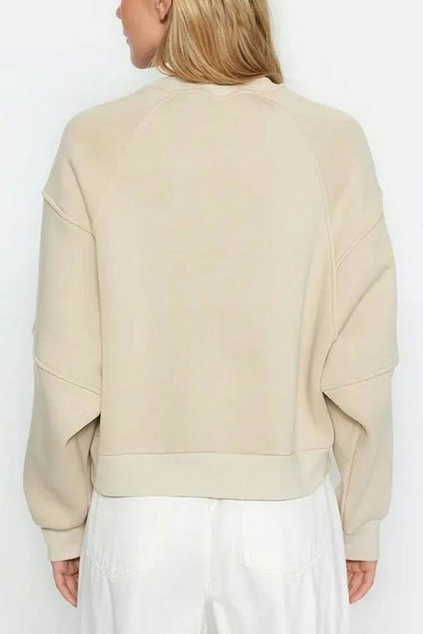 WOVCOR Crew Neck Embroidered Thick Fleece Knit Sweatshirt