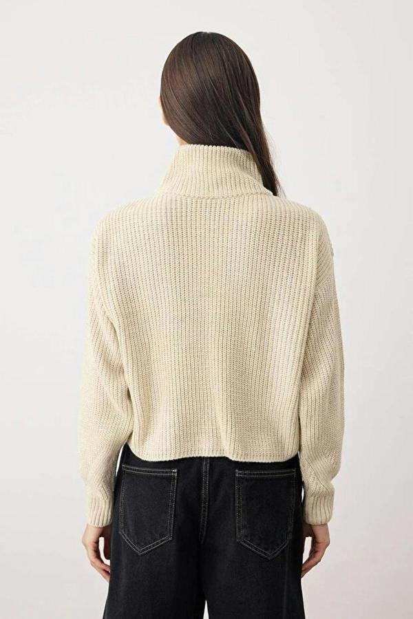 WOVCOR Super Crop Knit Sweater with Zipper Detail