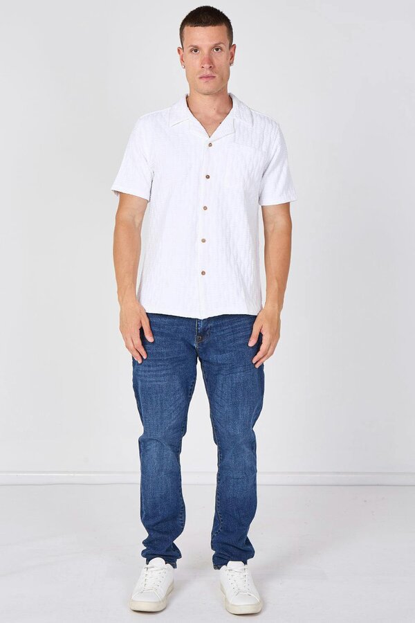 Textured Short Sleeve Revere Collar Shirt
