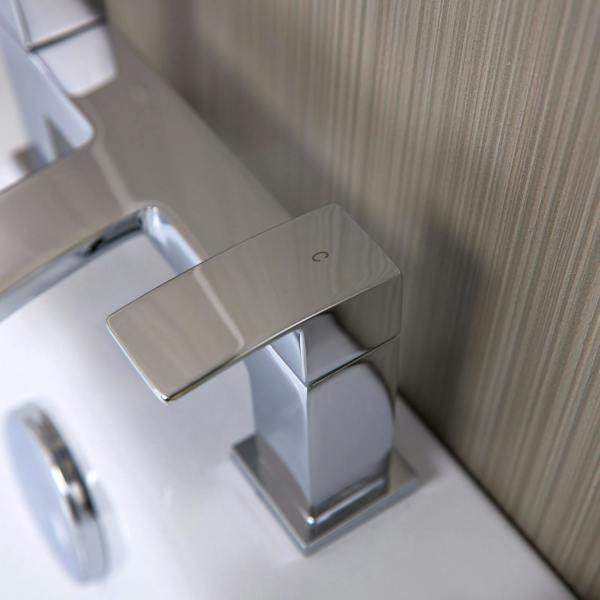 Flode Boras - Bath Filler - Chrome