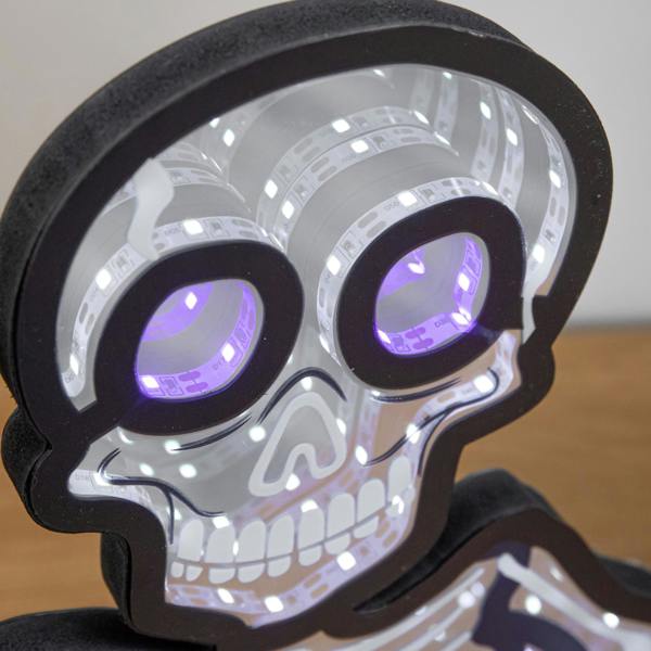 Samuel Alexander 27cm Battery Powered Light up Halloween Skeleton Infinity Mirror with LEDs