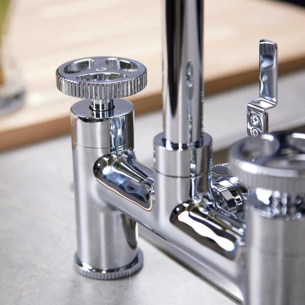 Flode kraft | Industrial Bridge Style 3 in 1 Instant Boiling Tap | Polished Chrome Finish