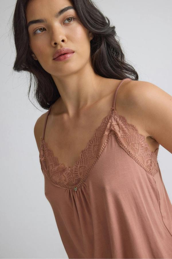 Pretty You London Bamboo Lace Cami Cropped Trouser Pyjama Set in Mocha
