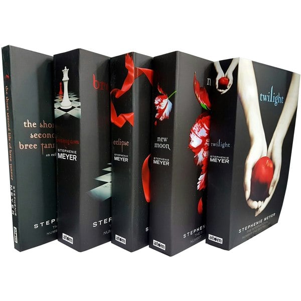 Twilight 5 Book set Breaking Dawn, Short Second Life Of Bree Tanner, Eclipse, New Moon, Twilight