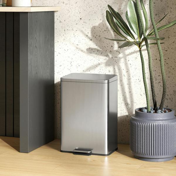 HOMCOM Pedal Bin with Soft-Close Lid, 20L Kitchen Bin for Home - Silver Tone - Stainless Steel, PP