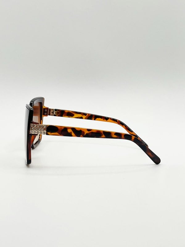 SVNX Oversize Cateye Sunglasses with Diamante Detail in Tortoise