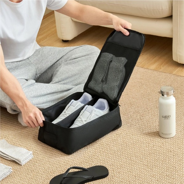 CabinZero Classic Shoe Cube L, Fits Shoes up to UK 13, Removable Divider and Mesh Pocket