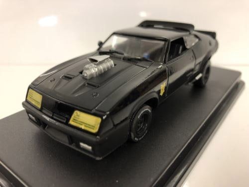 mad max last of the v8 interceptors scale 1:43 greenlight 86522