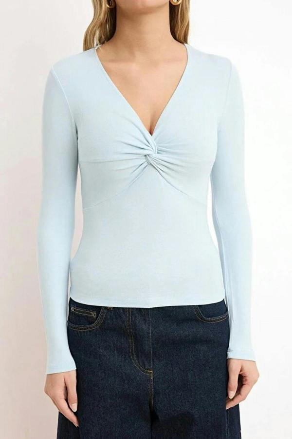 WOVCOR Regular V-Neck Short Sleeved Soft Knitted Blouse