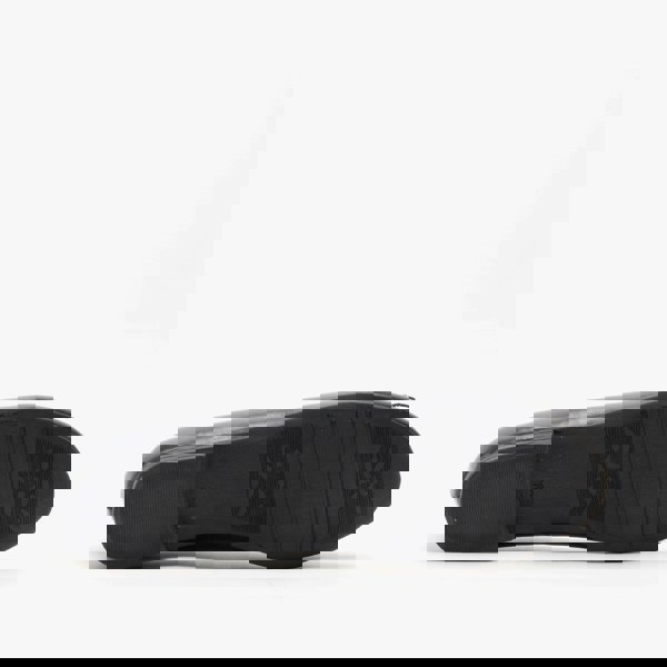 1583240735-94717500.jpg