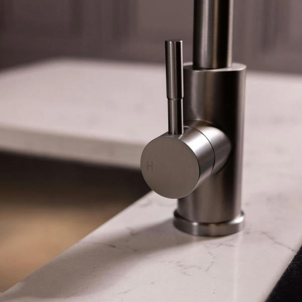 Flode Dölja | Kitchen Mixer Tap | Concealed Pull Out Hose and Spray Head | Brushed Steel