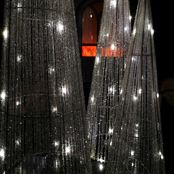 Samuel Alexander LED Tree Cone Obelisk Trio with 90 LEDs in Silver