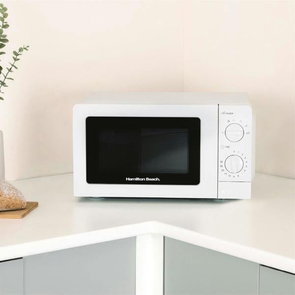Hamilton Beach 20L Standard Microwave - White