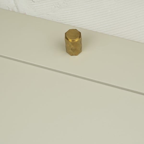 Handle & Home Satin Brass Diamond Knurled Handle and Coordinating Knob