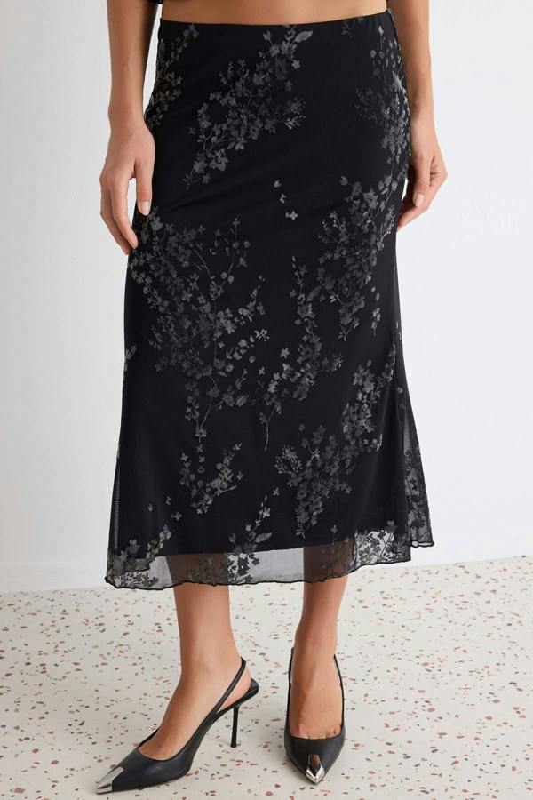 2-Piece Sweetheart Neck Tie Detail Fitted Midi Co-ord