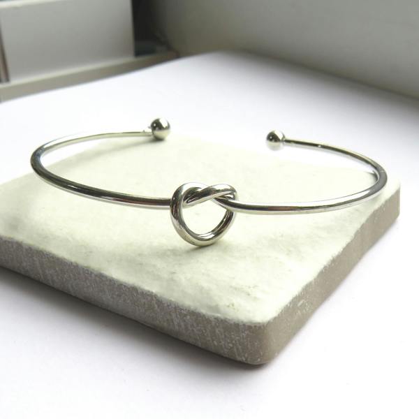 Aye Do Gifts Silver Knot Bangle - Bridesmaids Gift