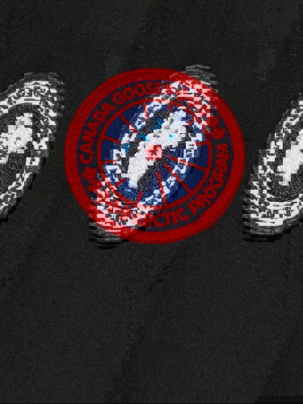 Canada Goose Kids Chilliwack Bomber in Black