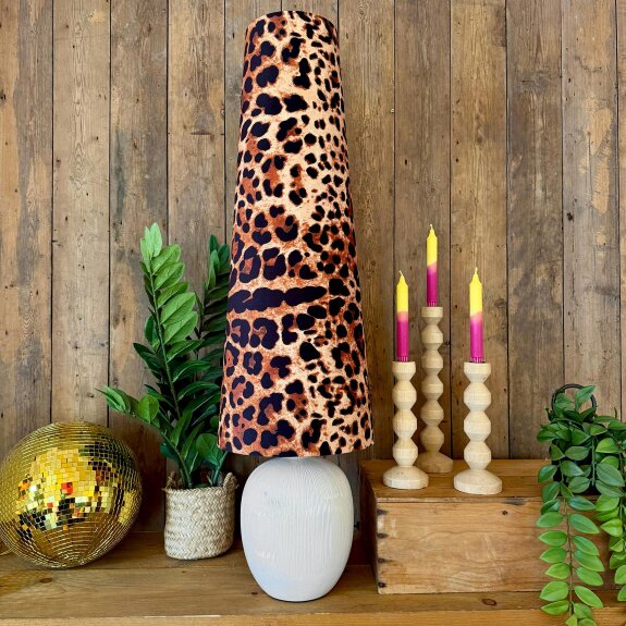 Love Frankie Ridged Table Lamp in Bone