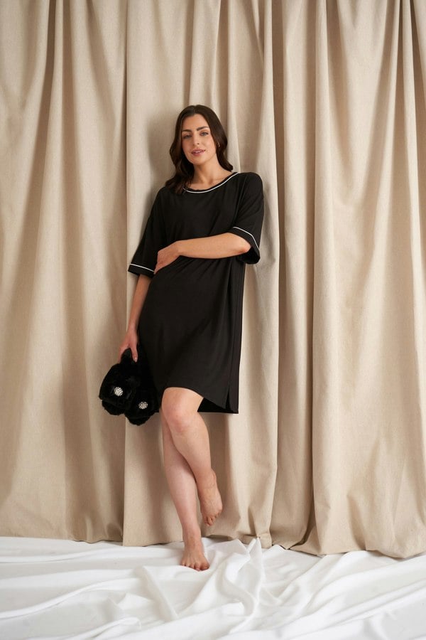 Pretty You London Women's Bamboo Classic Tee Dress in Black