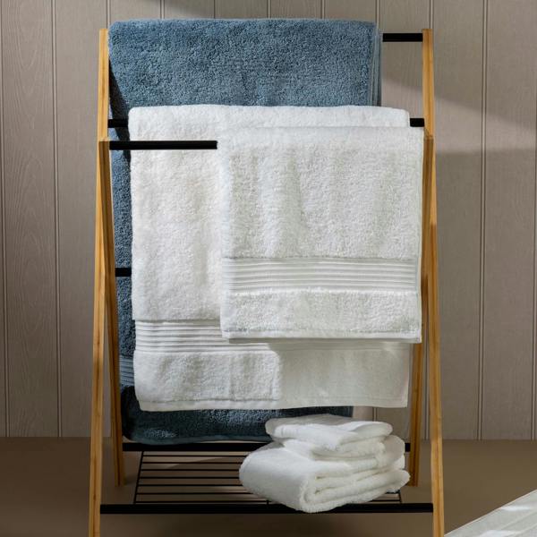 Dusky Blue Egyptian Cotton Towels bedroom detail 6 | Soak and Sleep