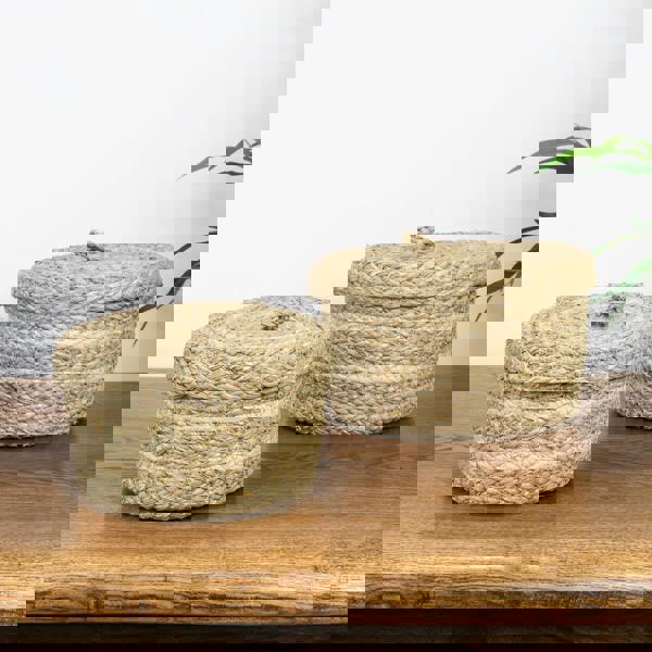 JVL Palma Natural Round Lidded Woven Storage Baskets for Home Organisation, Set of 2, Brown