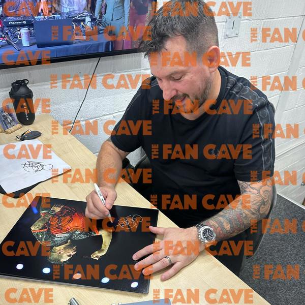 Jonny Clayton Signed 16x12 Image Deluxe Mount #3