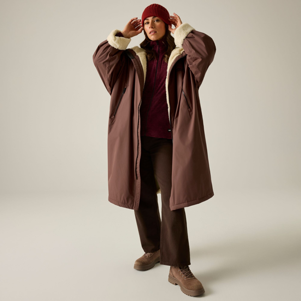 Regatta Unisex Adult Seaside Waterproof Changing Robe - Dark Cherry