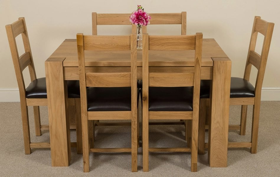 That's Furniture Kuba Small Oak Dining Table with Lincoln Oak Chairs