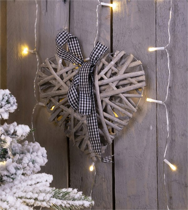 St Helens Light Grey Wicker Christmas Heart Woven Willow