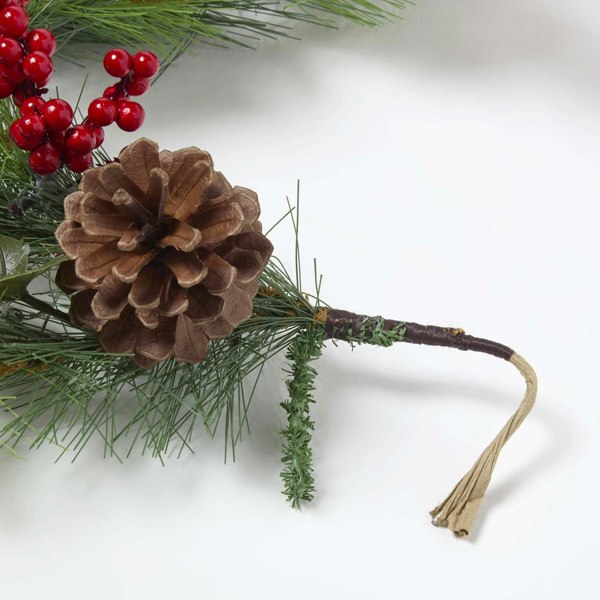HOMESCAPES Artificial Winter Woodland and Eucalyptus Garland, 110 cm