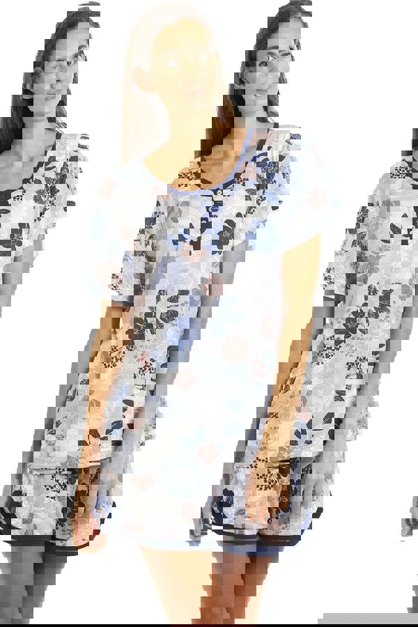 Close up front view of the product.