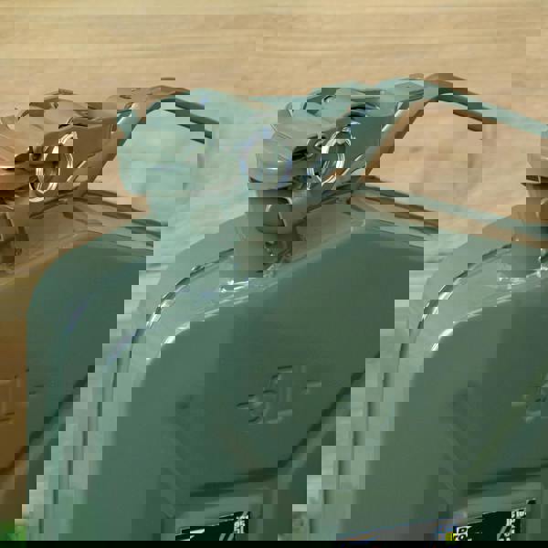 Samuel Alexander 5 Litre Metal Jerry Can for Fuel with Leak Proof Bayonet Closure