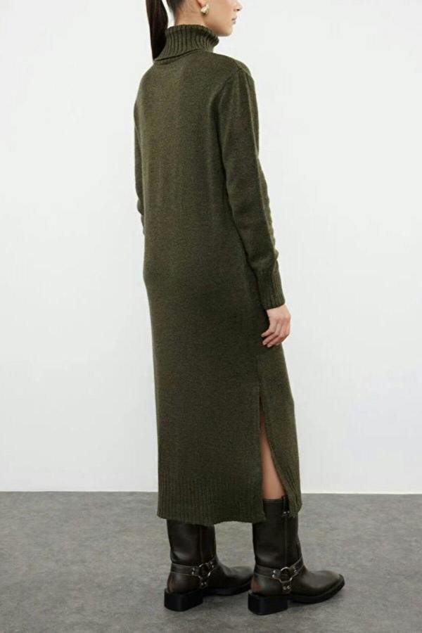 WOVCOR Midi Wide Cut Soft Texture Knit Dress