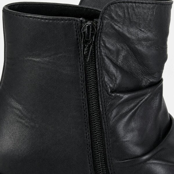 Mod Comfys JOSIE Ankle Boots   in  Black