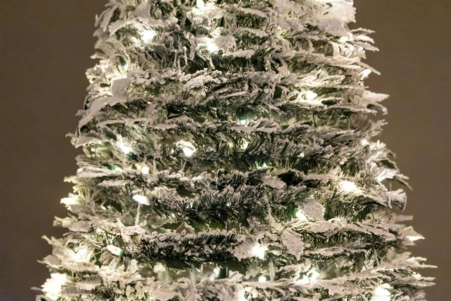 4ft to 6ft Pre-Lit Flocked Pop Up Christmas Tree with Warm White LED Lights image 9