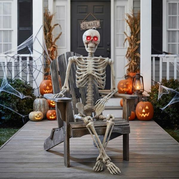 Garden Greatness 5.3ft Light Up Animated Halloween Skeleton