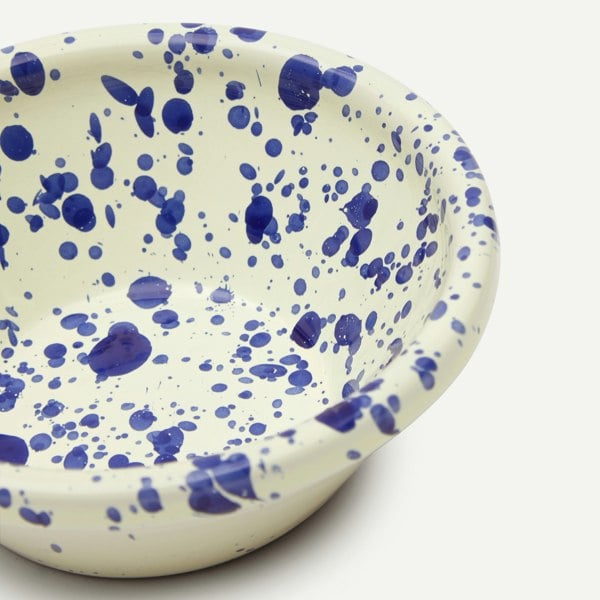 Hot Pottery Nut Bowl Blueberry