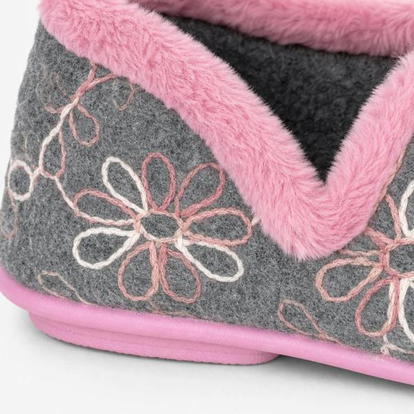 Sleepers SARA Full Slippers Slippers   in  Grey