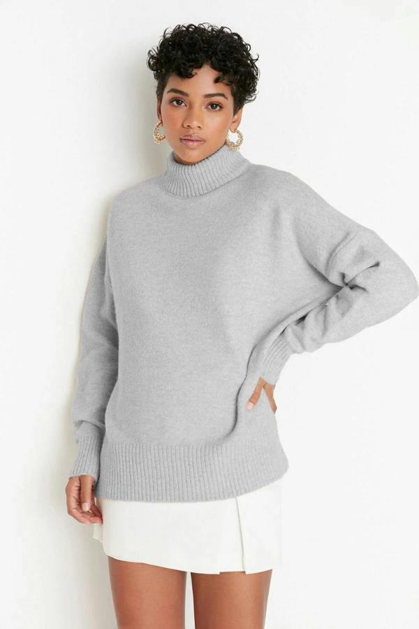 Hoxton Gal Relaxed Fit Soft-Texture Knit Sweater