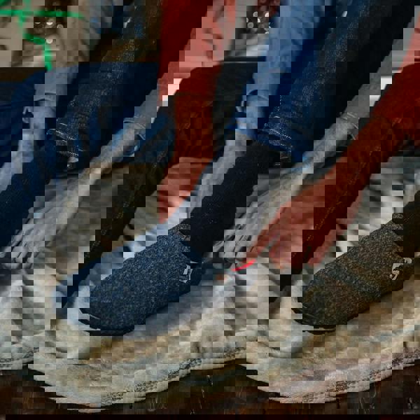 Gumbies Outback Men's Slippers - Charcoal & Red