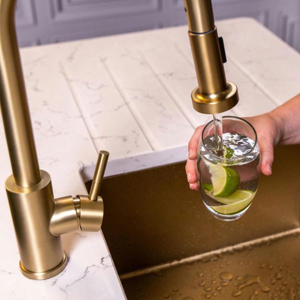 Flode Runda | Kitchen Sink Mixer with Pull out Spray | Brushed Brass | Round Head