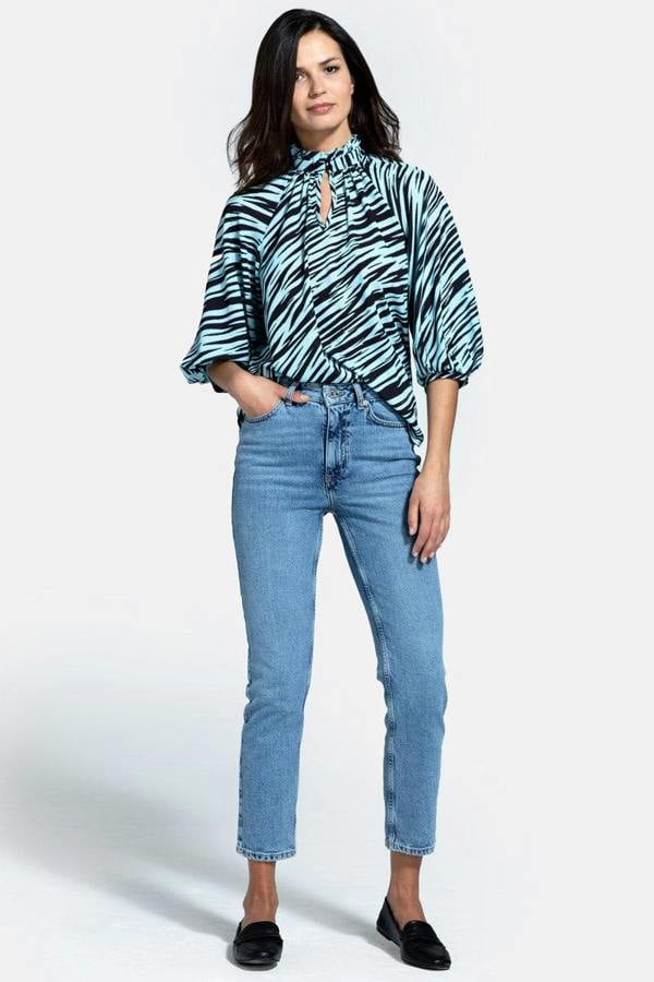 HotSquash Balloon-Sleeved Top with High Collar